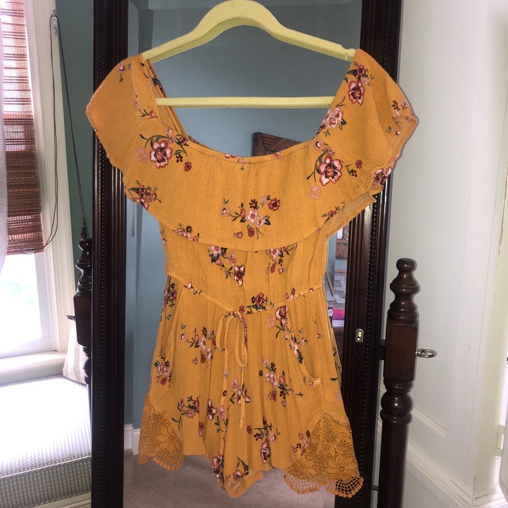 Romper - Picture 2 of 3